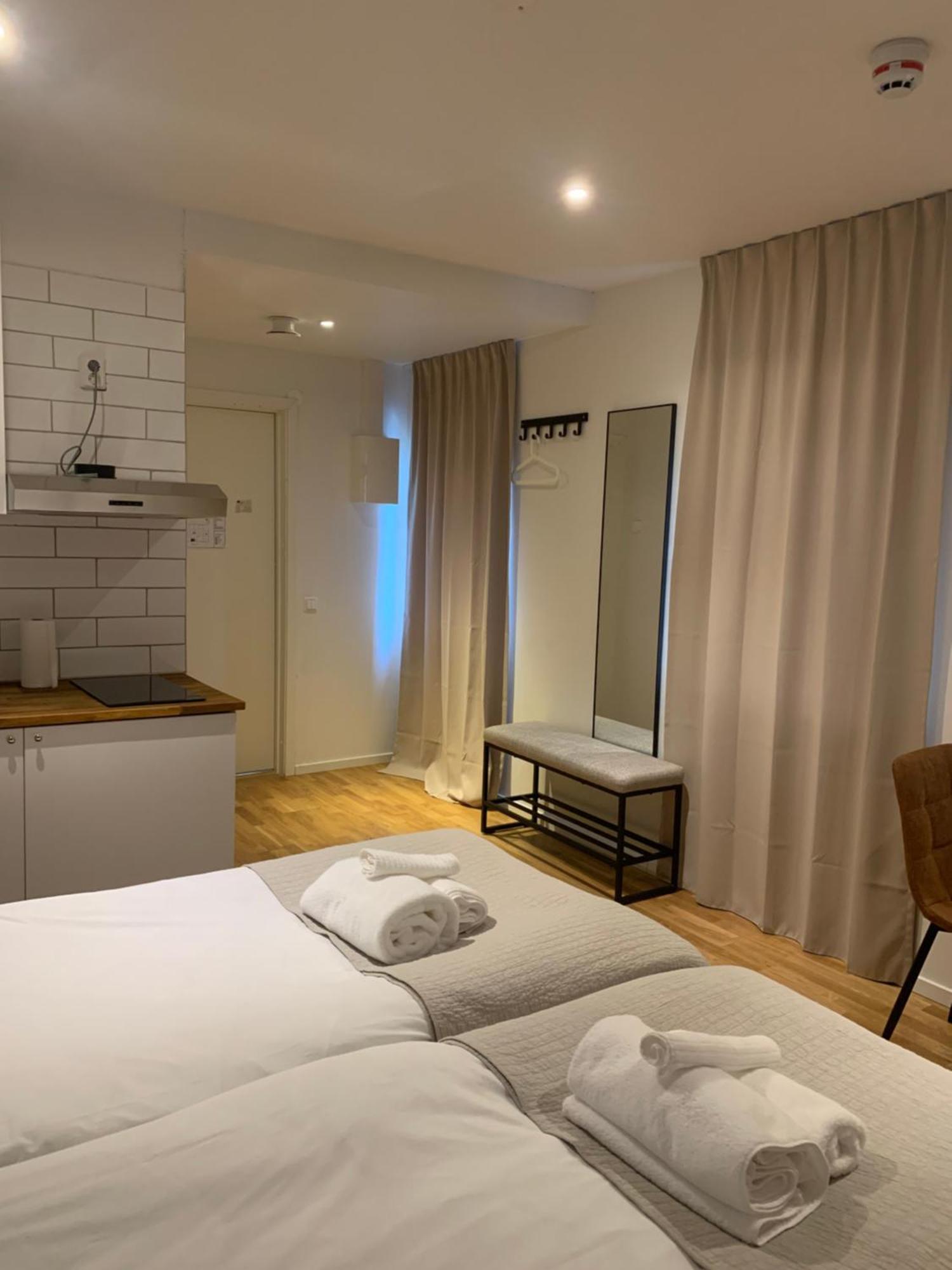 Edsviken Hotell Ab Sollentuna Bagian luar foto